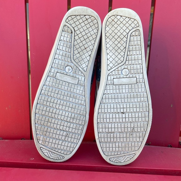 Deadpool Theme Shoes Canvas High Top Size 4 Unisex - Picture 9 of 12